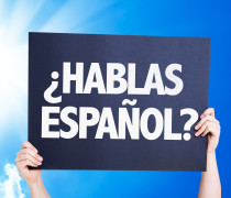 bilingual virtual receptionist - Do You Speak Spanish (in Spanish) placard with sky background